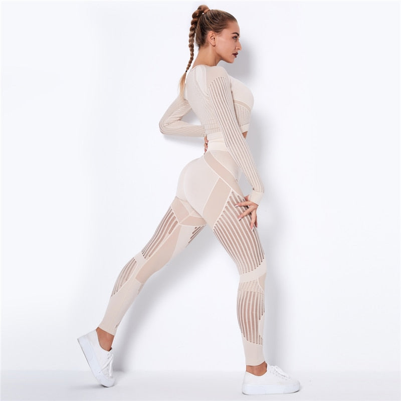 Seamless Yoga Set Sport Outfits Women 2 Piece Sets, Crop Top Bra and L –  UnCut Drip