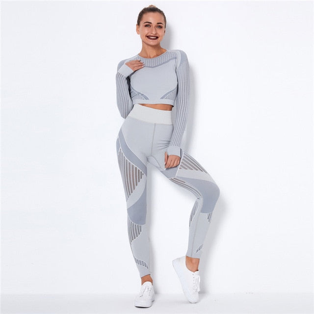 Seamless Sport Womens Yoga Wear Set: Yoga Crop Top And Bra